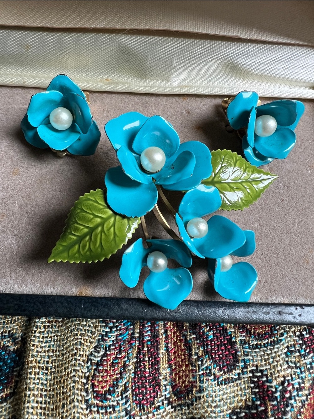 Vintage Turquoise Floral Pearl Brooch and Earring Set - Women Accessories